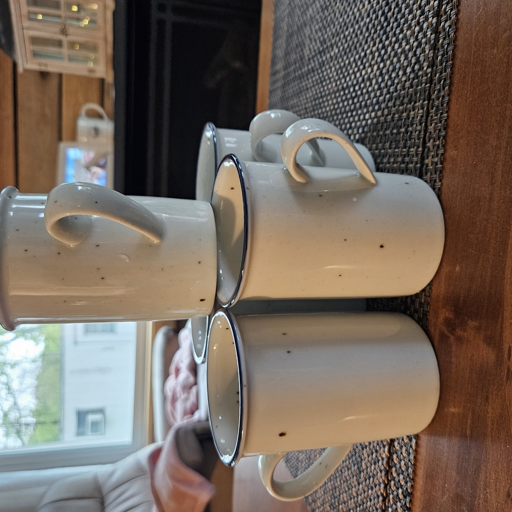 Classic White Ceramic Mug Set